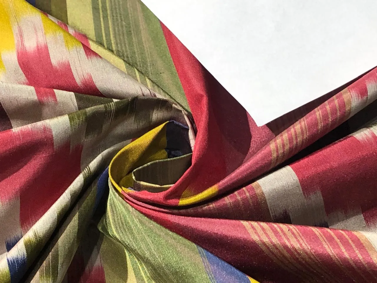 100% silk taffeta fabric SILVER GREY,BURGANDY,YELLOW 54&quot; wide TAFNEWC16[1] SINGLE LENGTH OF 3.30 YARDS