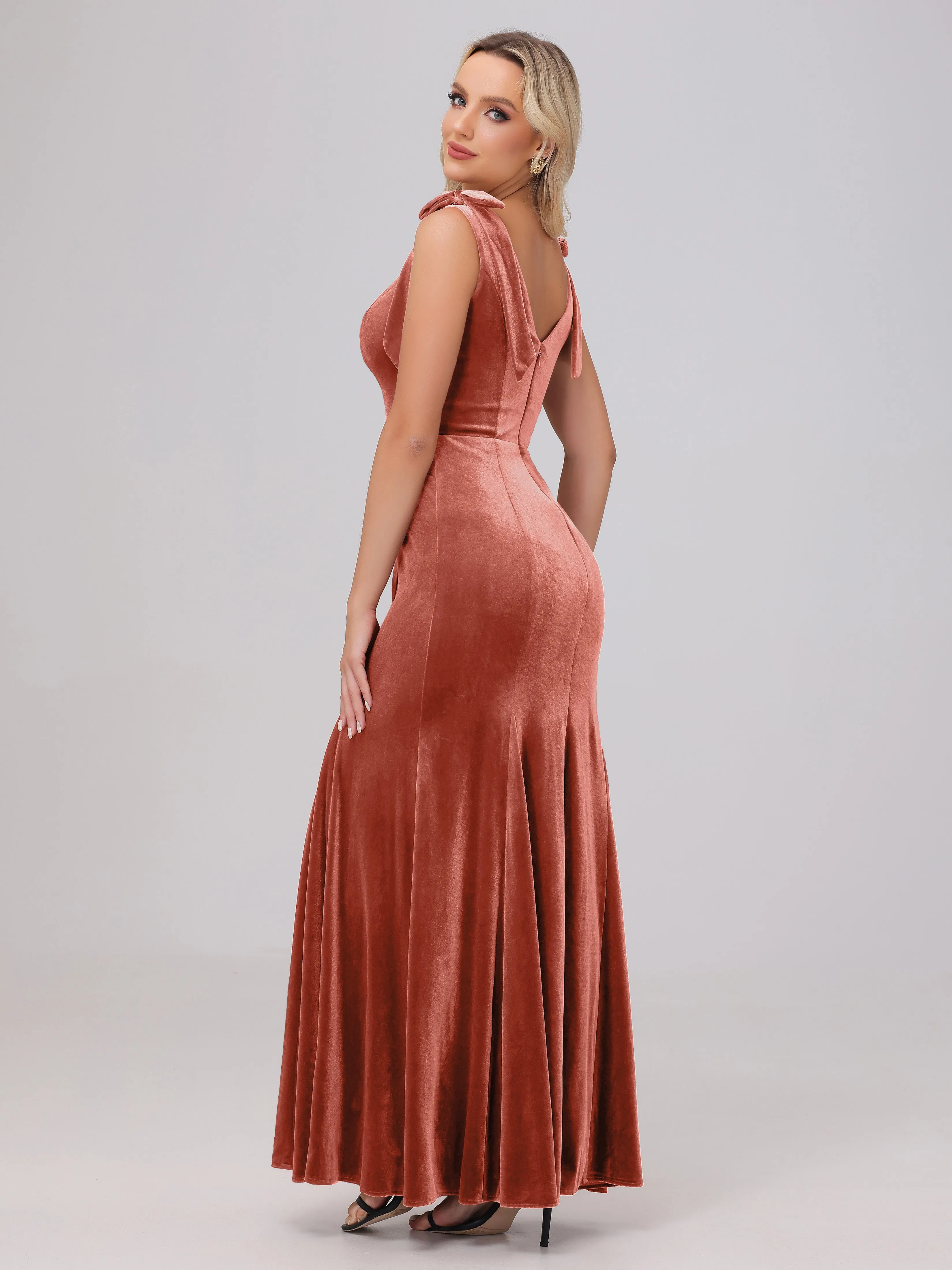 Sheath/Column Scoop Sleeveless Long Velvet Bridesmaid Dresses