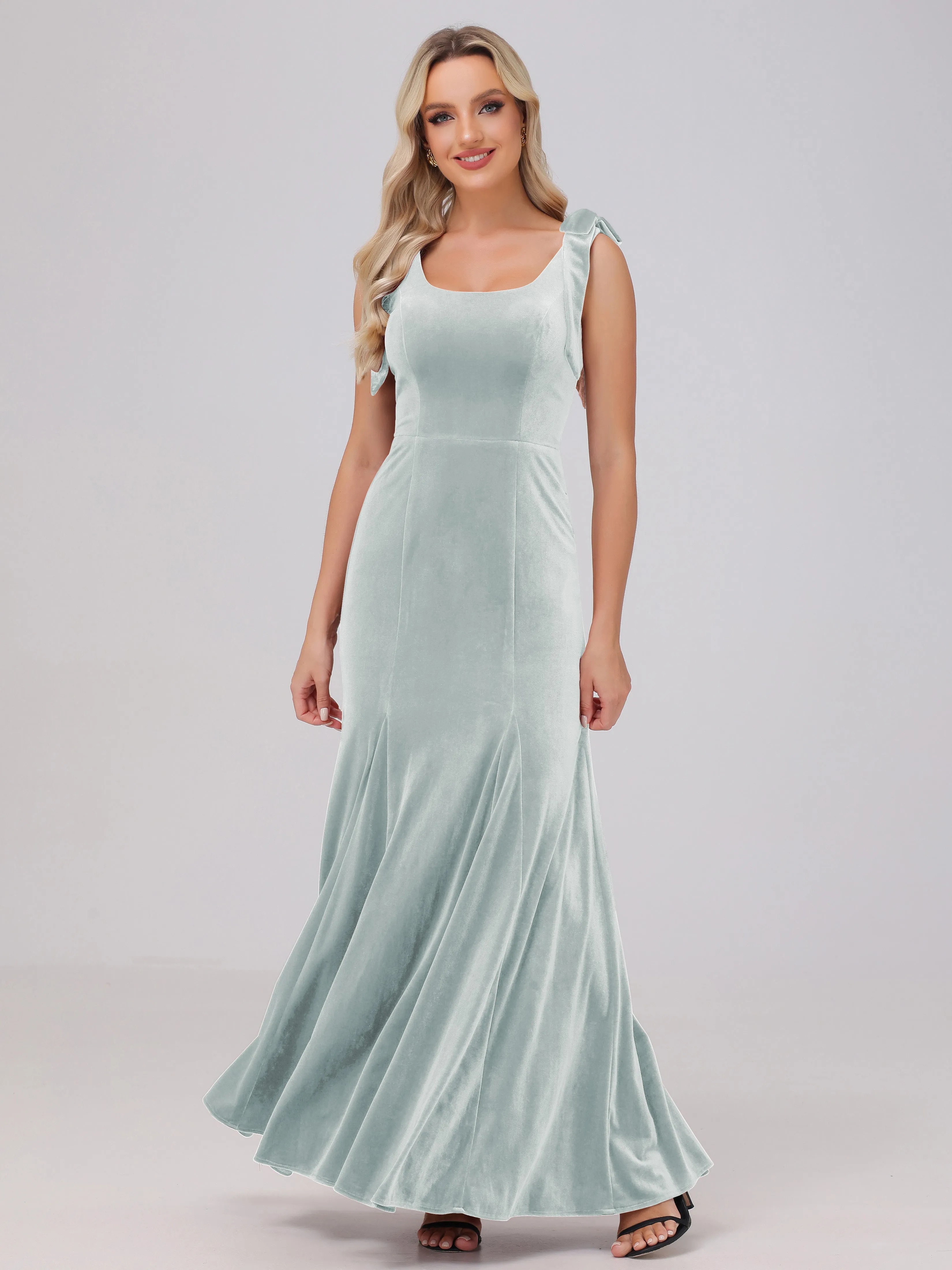 Sheath/Column Scoop Sleeveless Long Velvet Bridesmaid Dresses