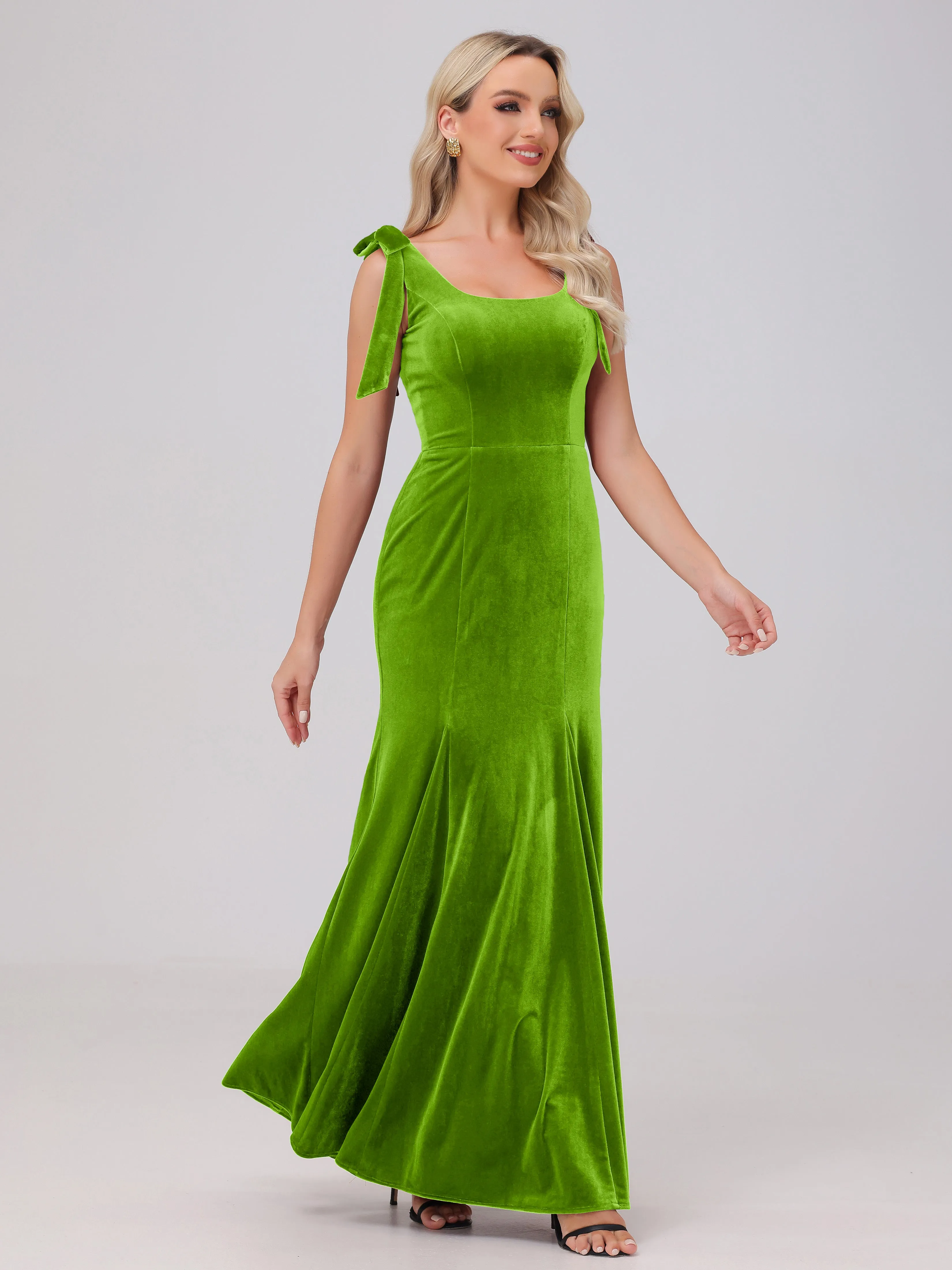 Sheath/Column Scoop Sleeveless Long Velvet Bridesmaid Dresses