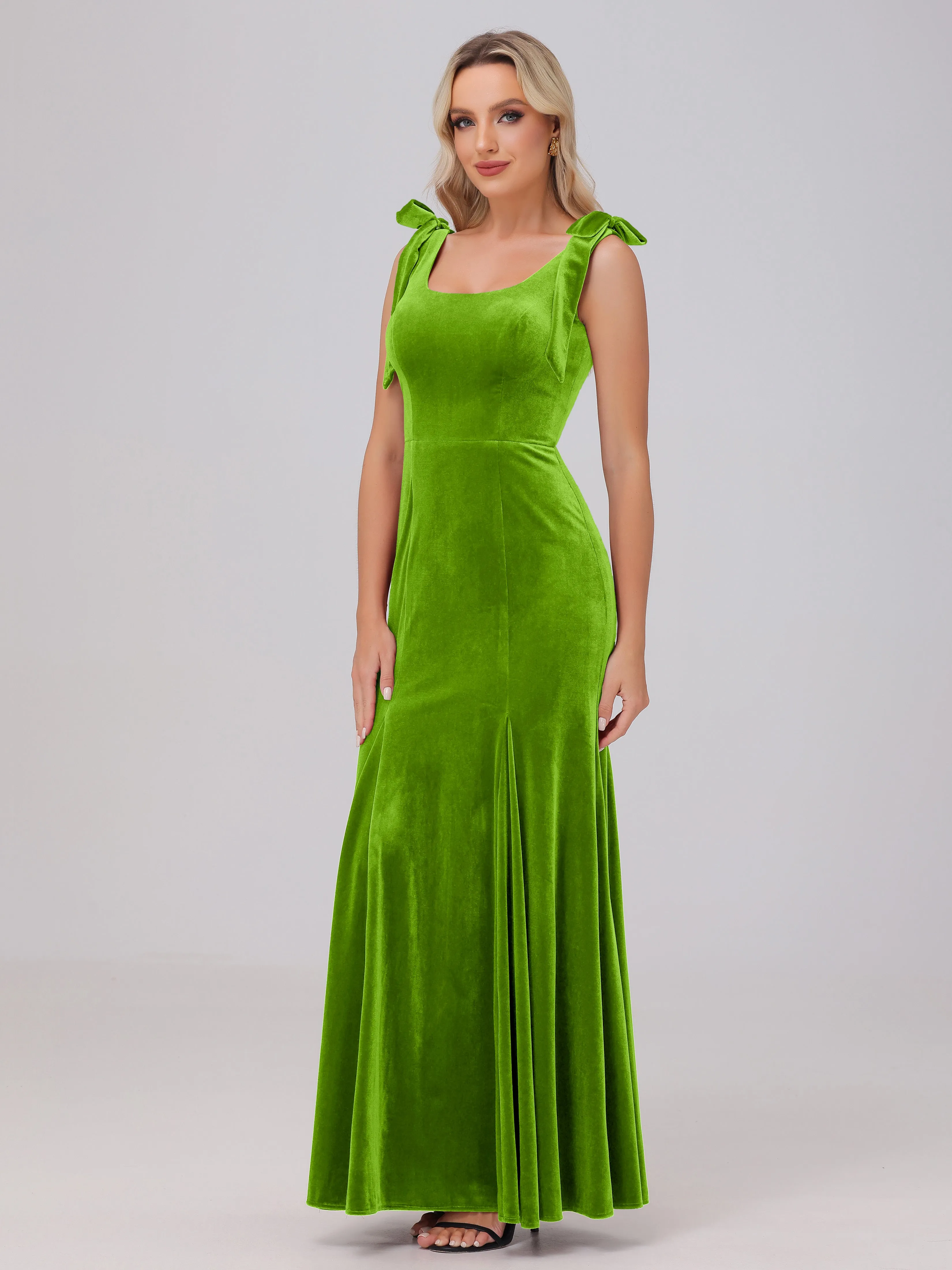 Sheath/Column Scoop Sleeveless Long Velvet Bridesmaid Dresses