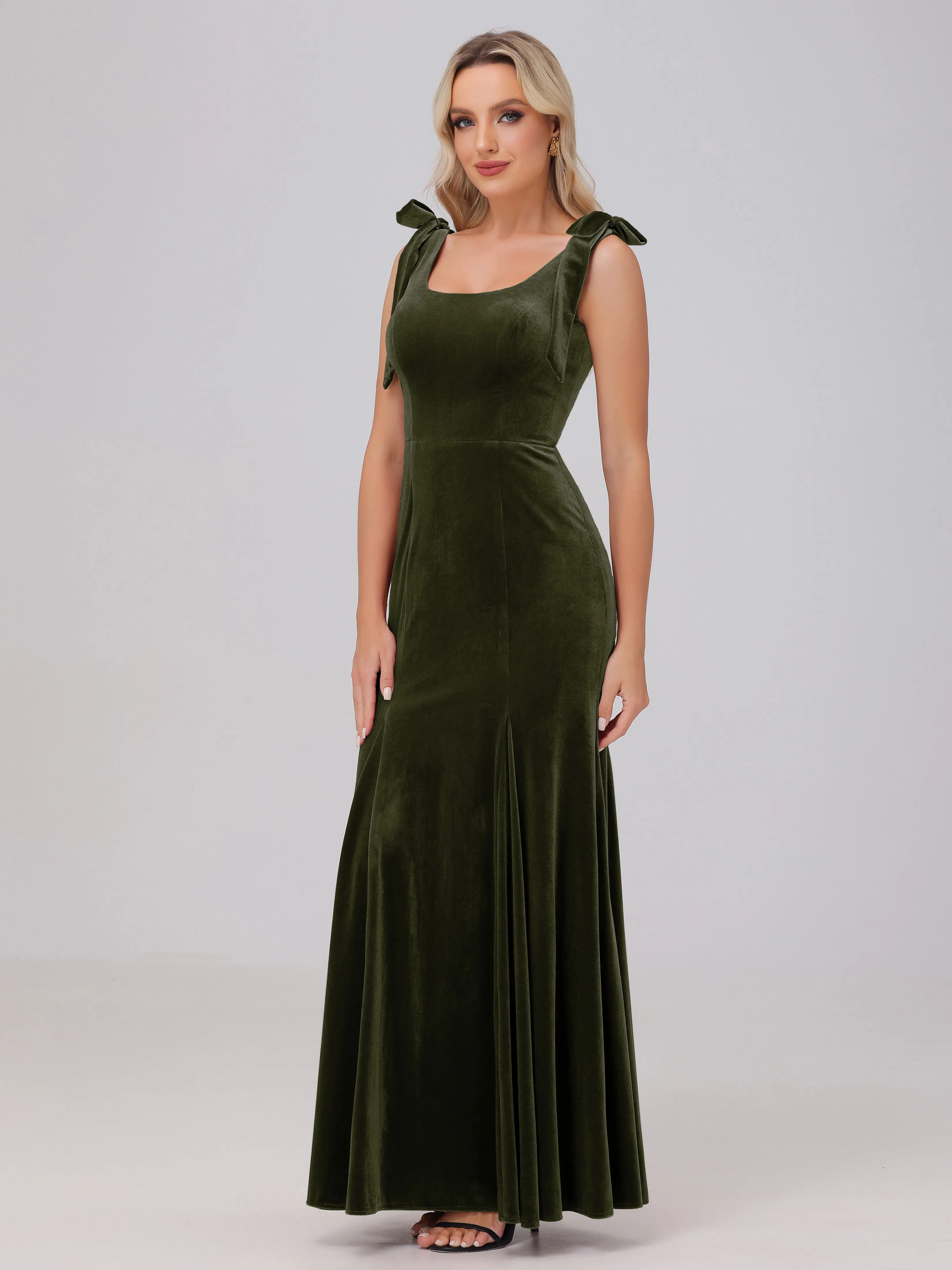 Sheath/Column Scoop Sleeveless Long Velvet Bridesmaid Dresses