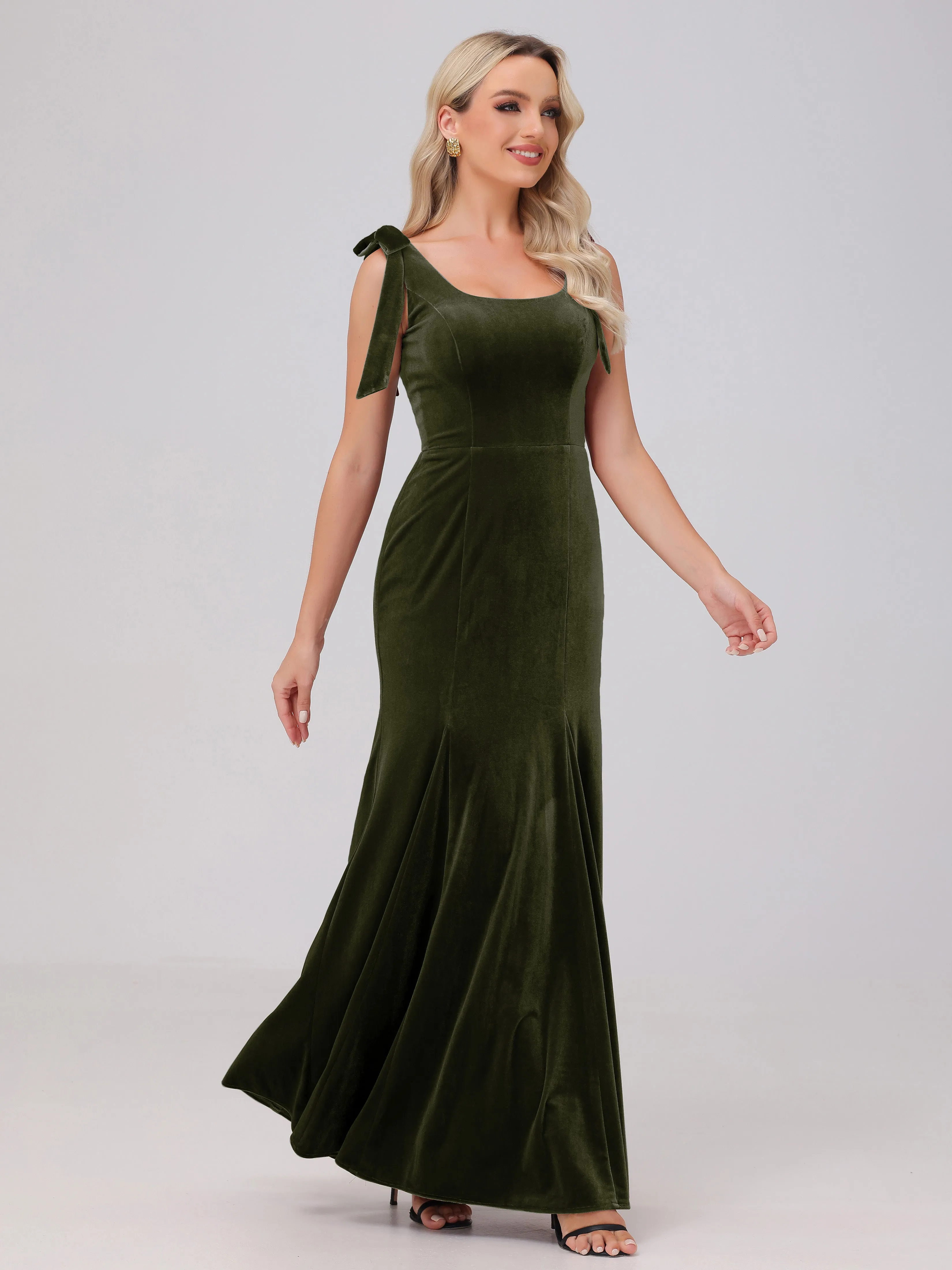 Sheath/Column Scoop Sleeveless Long Velvet Bridesmaid Dresses