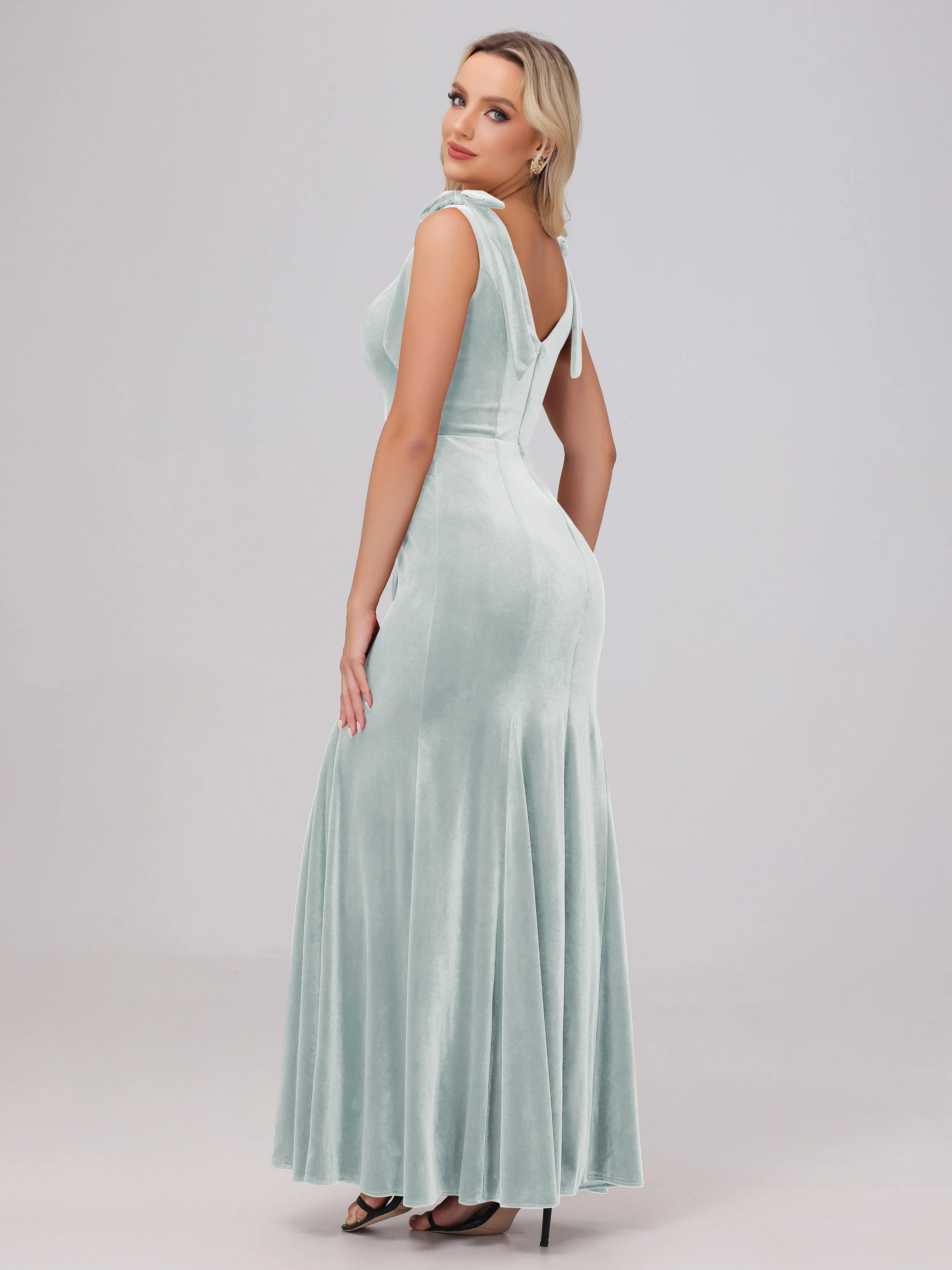 Sheath/Column Scoop Sleeveless Long Velvet Bridesmaid Dresses