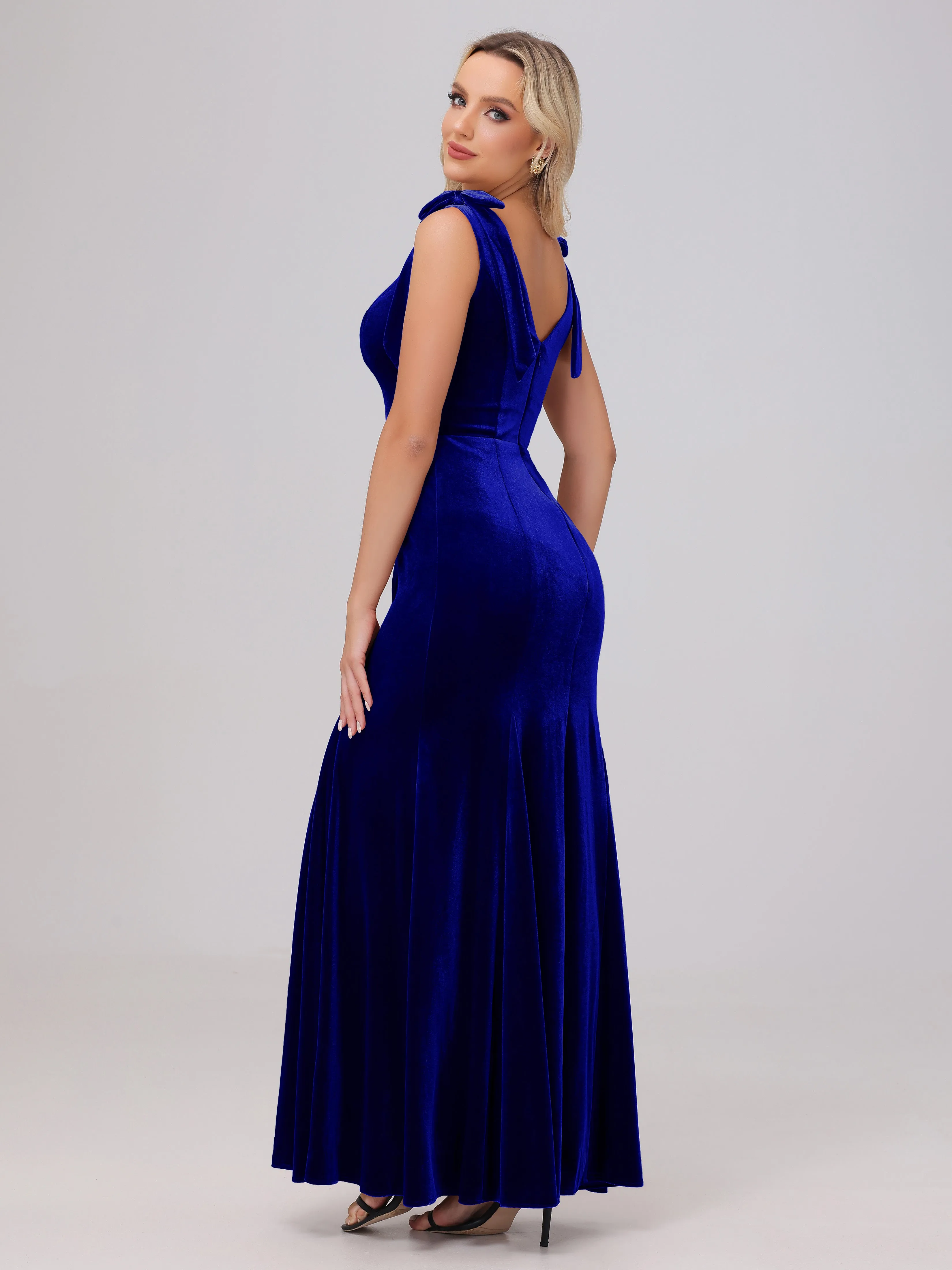 Sheath/Column Scoop Sleeveless Long Velvet Bridesmaid Dresses