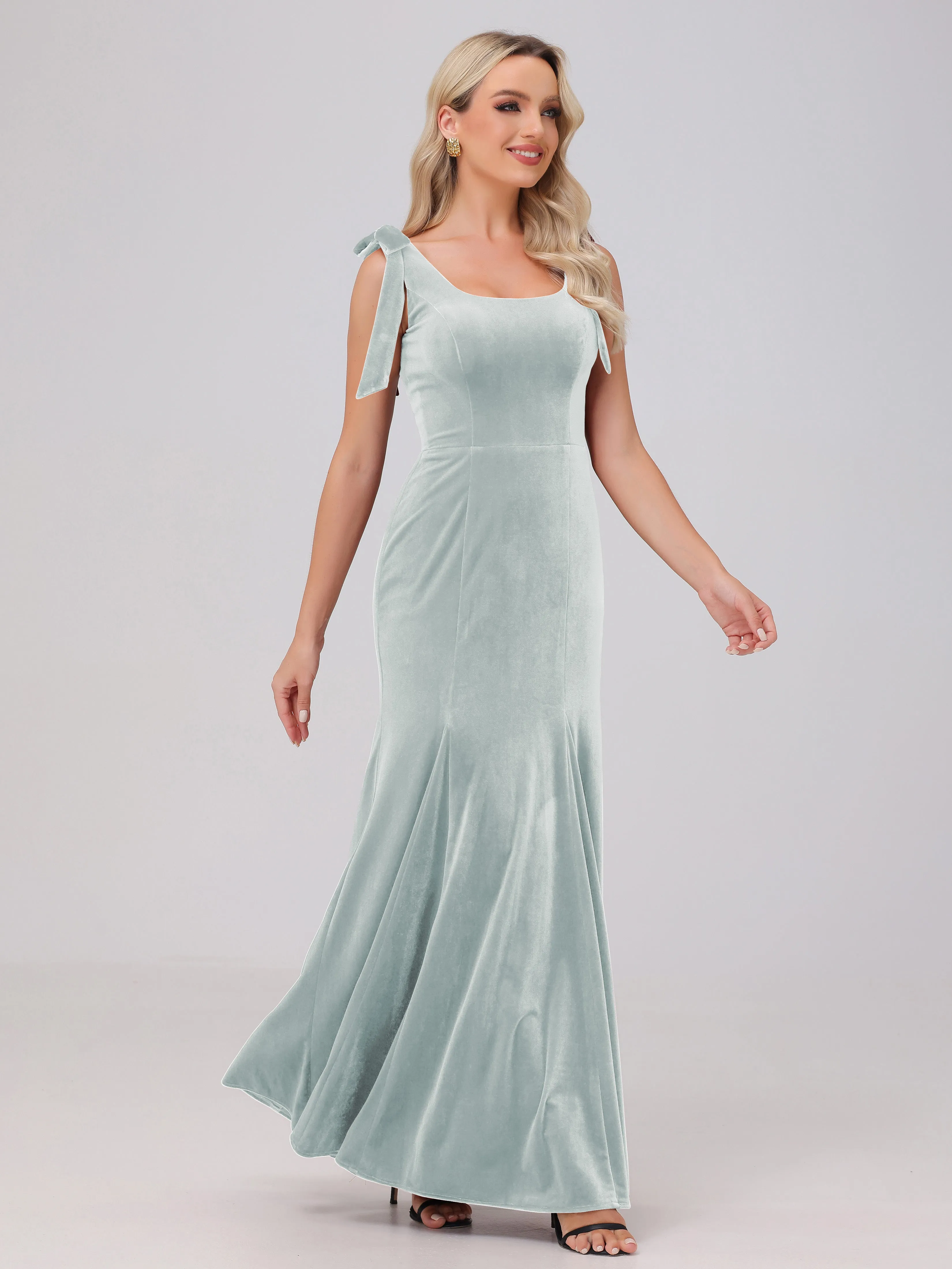 Sheath/Column Scoop Sleeveless Long Velvet Bridesmaid Dresses