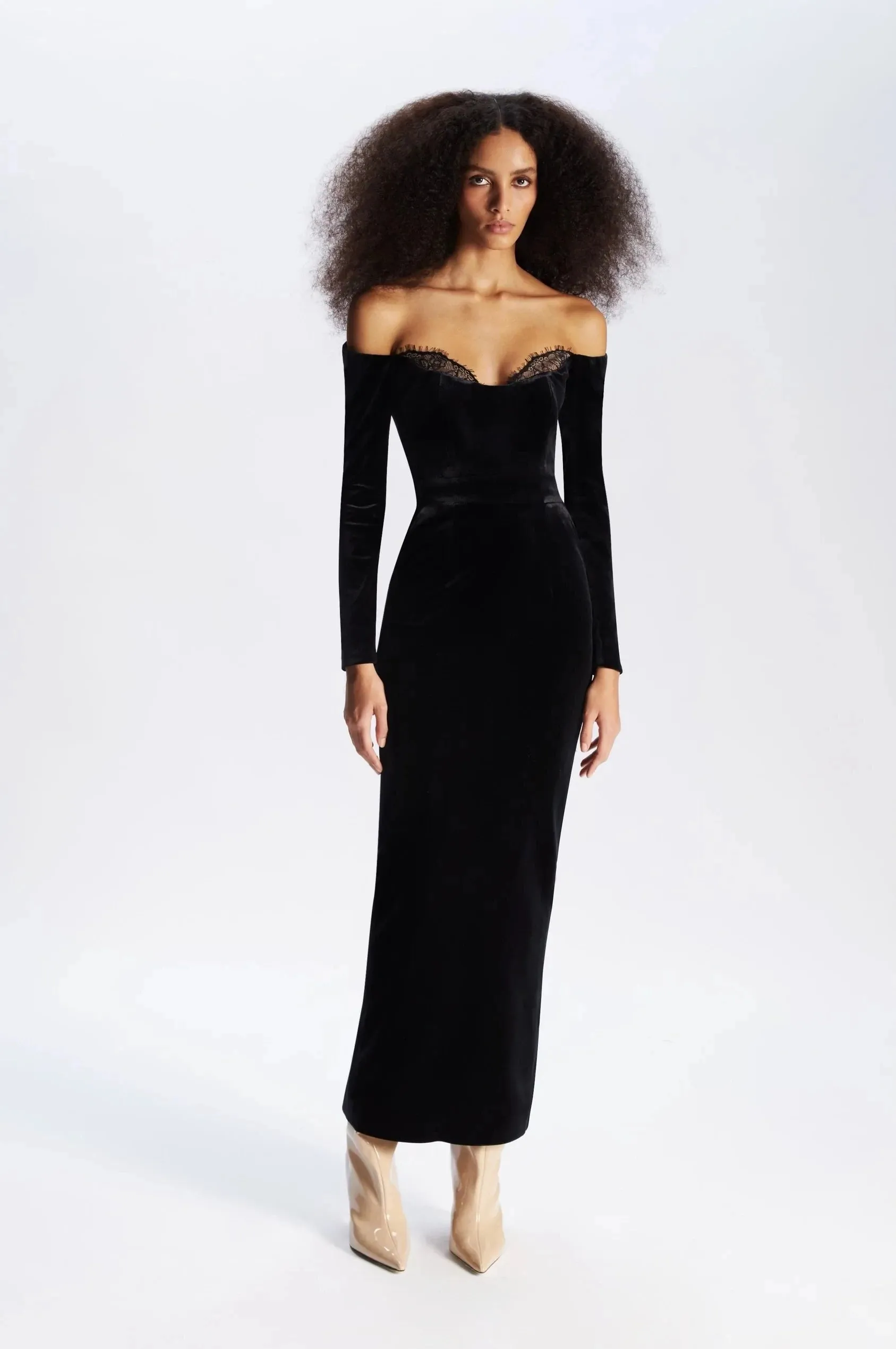 Trend4us Elegant Off-Shoulder Velvet Gown